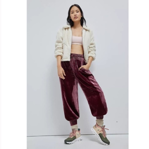 Anthropology Velvet Velour Smocked Gloria Wine Harem Jogger Pocket Pants Smalll - Picture 2 of 10